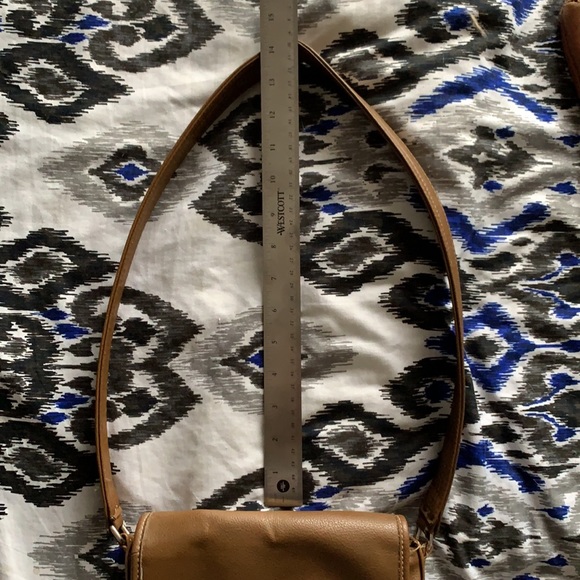 👜 RELIC Crossbody Bag (Vintage Version) 👜 - Picture 9 of 9